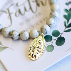 Count Your Blessings Bracelet   White Howlite/Gold   7"