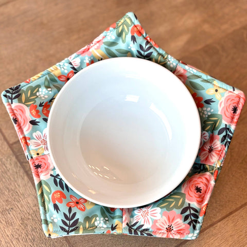 Bowl Cozy Assorted flowers on Mint background